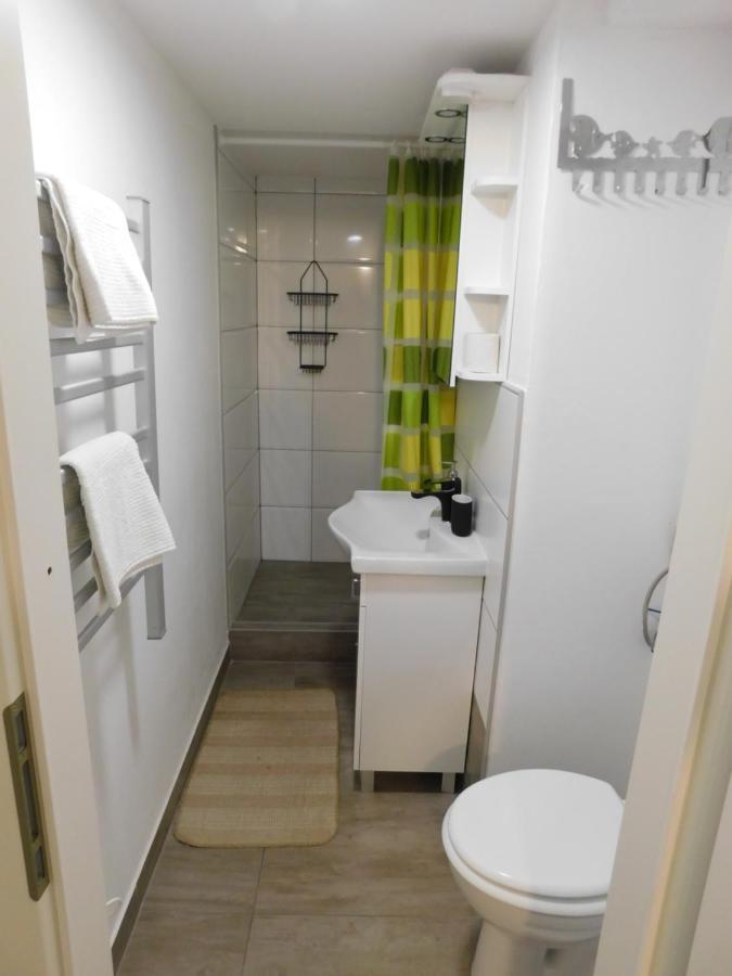 Ledek Apartment ลูบลิยานา ภายนอก รูปภาพ