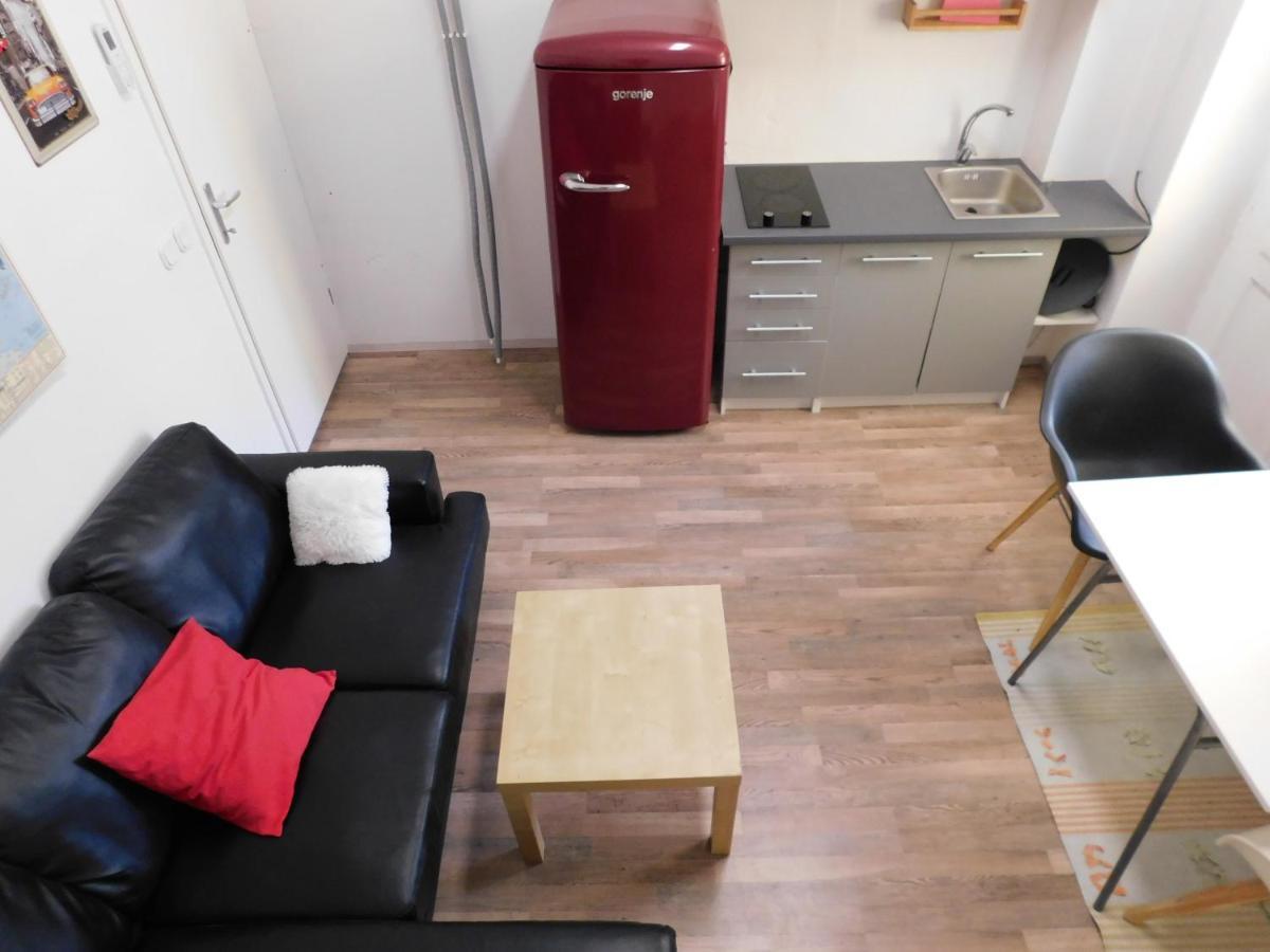 Ledek Apartment ลูบลิยานา ภายนอก รูปภาพ