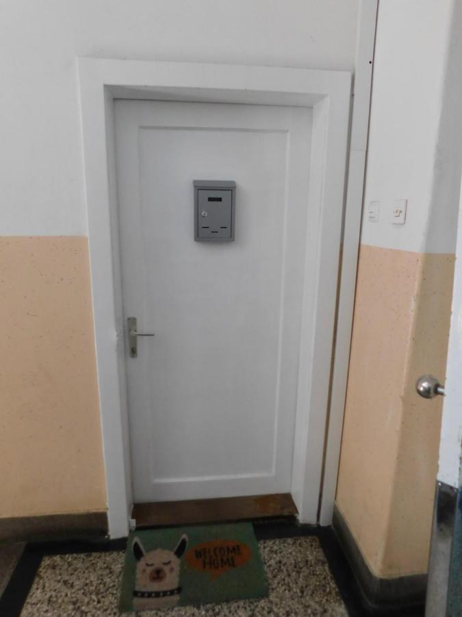 Ledek Apartment ลูบลิยานา ภายนอก รูปภาพ
